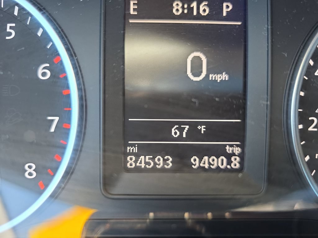 Used 2016 Volkswagen Tiguan SEL AWD/4WD image 26