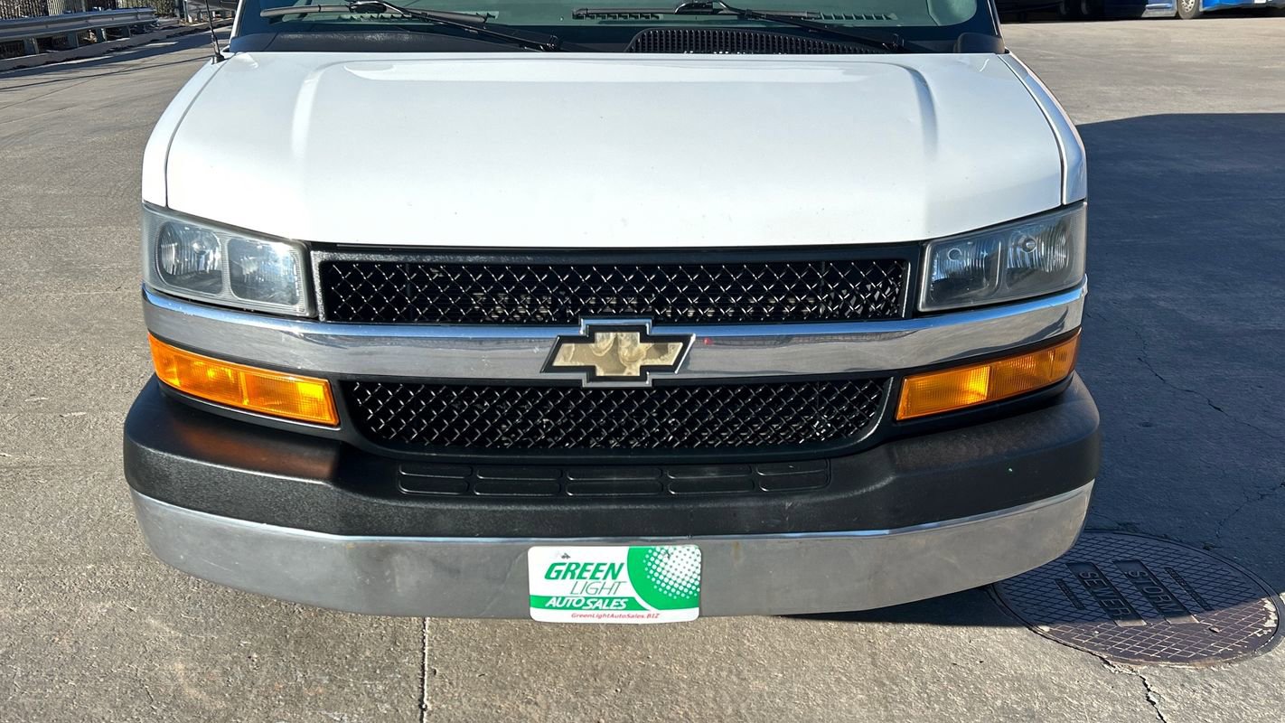 Used 2019 Chevrolet Express 3500 w/ Power Convenience Package image 15