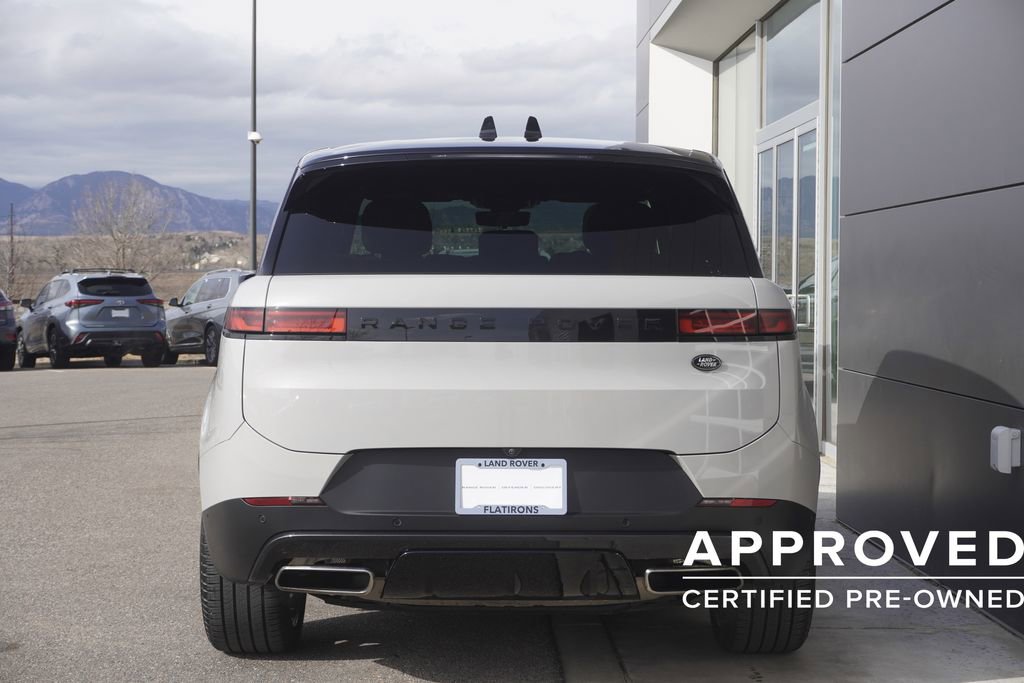 Used 2024 Land Rover Range Rover Sport SE image 6