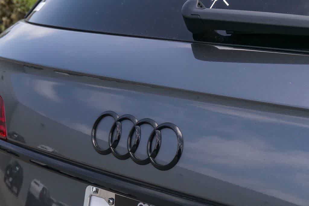 Used 2023 Audi Q5 2.0T Premium Plus w/ Premium Plus Package AWD/4WD image 12