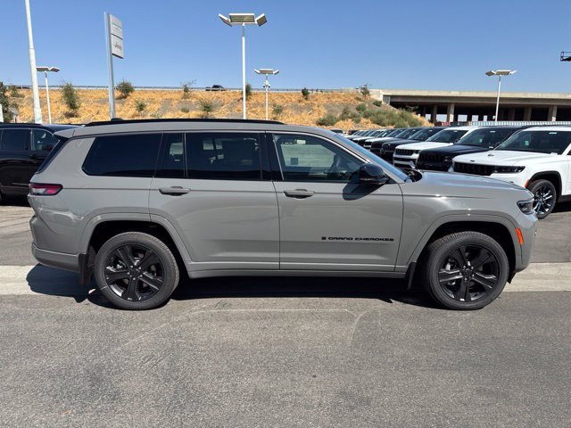 New 2027 Jeep Grand Cherokee L Limited AWD/4WD image 6
