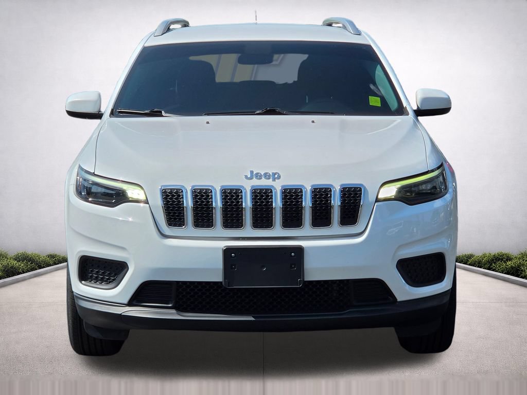 Used 2020 Jeep Cherokee Latitude AWD/4WD image 3