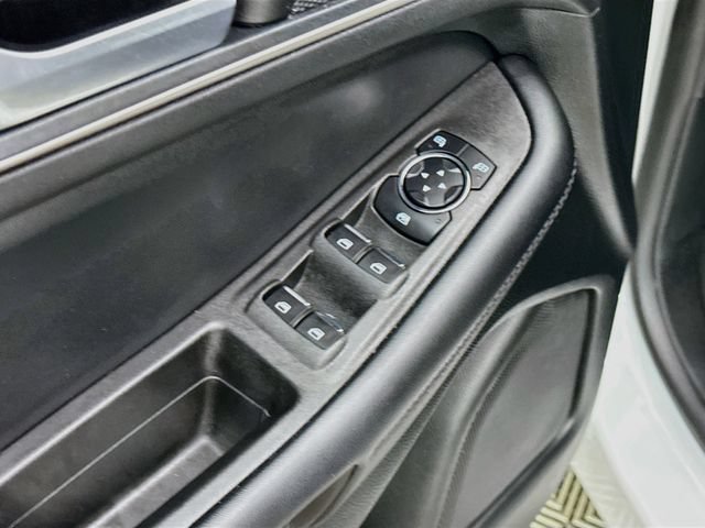 Certified 2024 Ford Edge SEL w/ Convenience Package AWD/4WD image 17