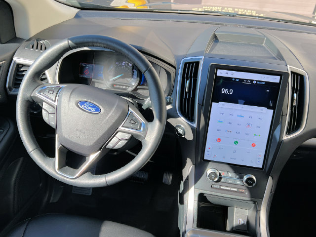Used 2024 Ford Edge SEL w/ Convenience Package AWD/4WD image 13