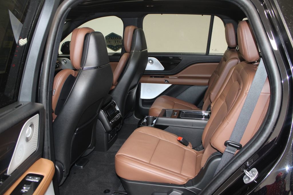 Used 2024 Lincoln Aviator Reserve w/ Equipment Group 201A image 26