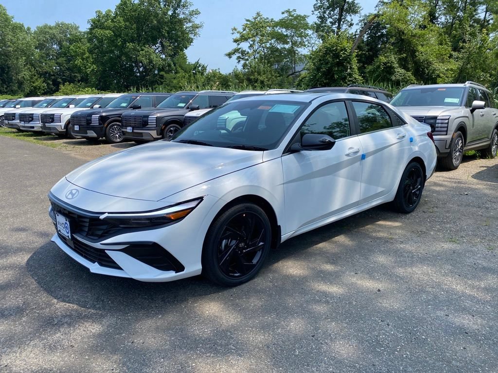 New 2026 Hyundai Elantra SEL Sport Premium FWD image 6