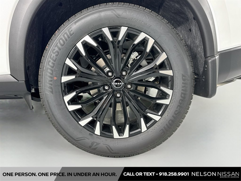 New 2026 Nissan Rogue Dark Armor FWD image 30