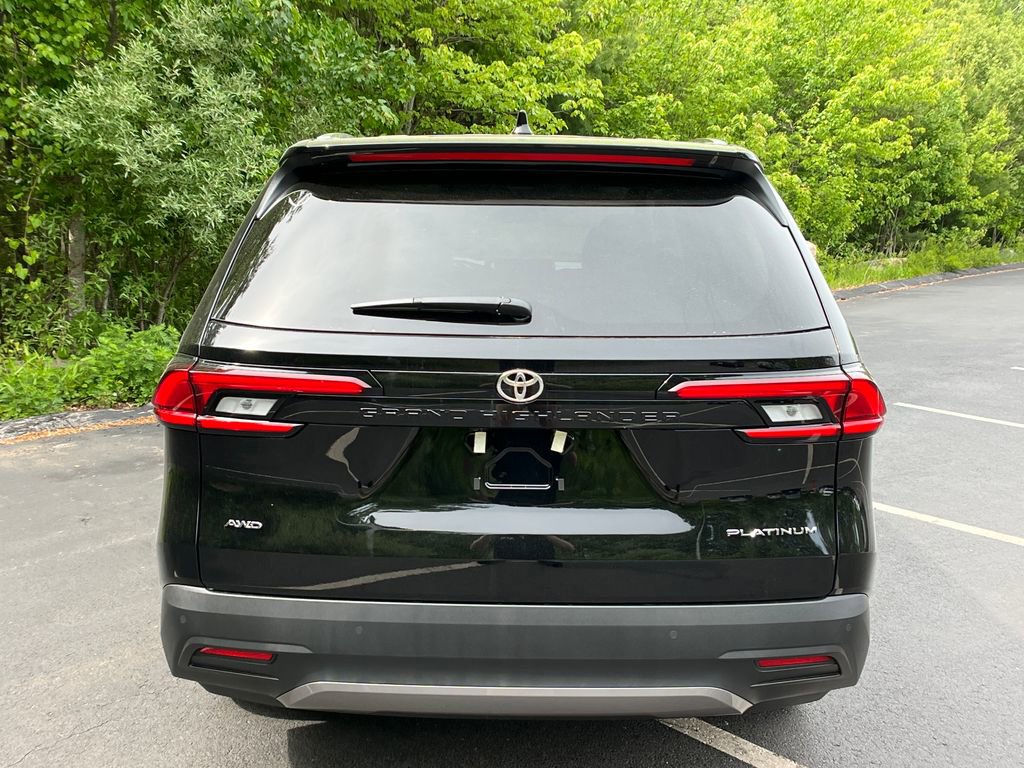 New 2026 Toyota Grand Highlander AWD image 4