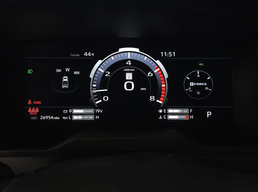 Used 2023 Toyota Tundra Platinum AWD/4WD image 22