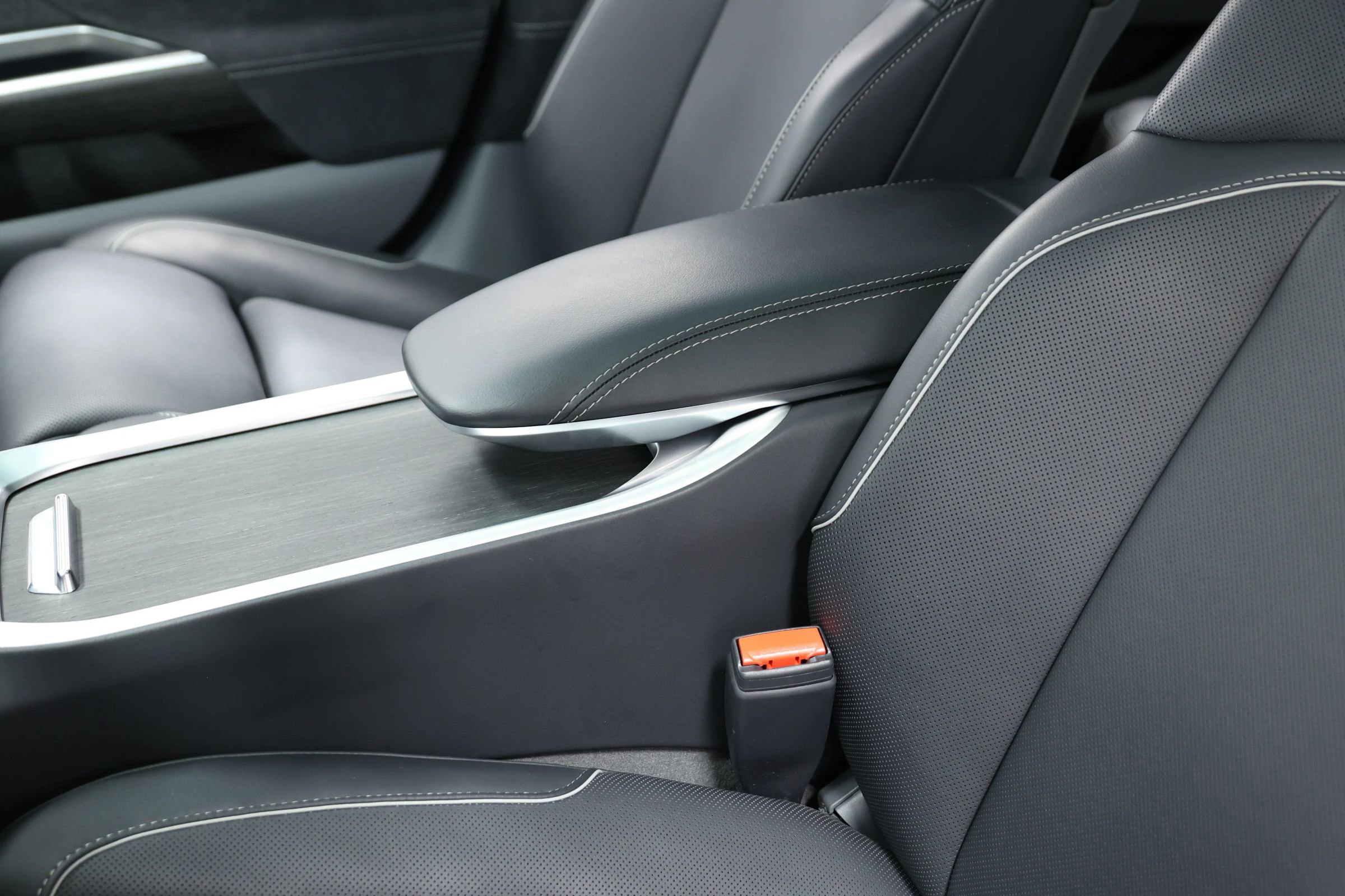 Used 2023 Lucid Air Grand Touring image 17