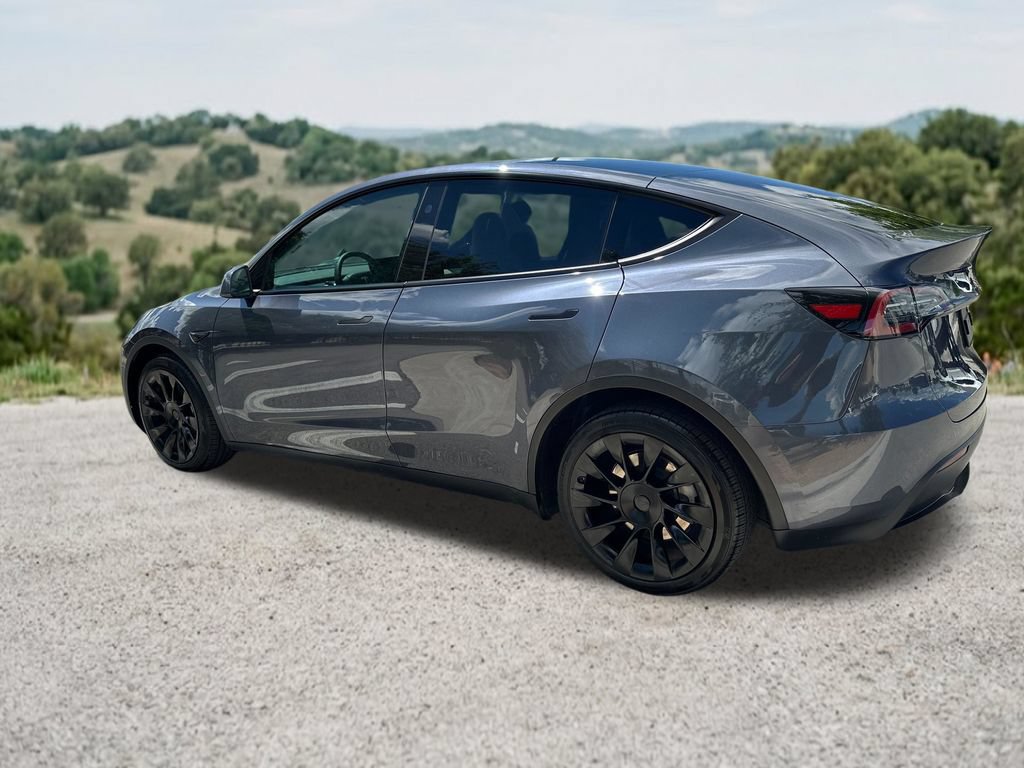 Used 2023 Tesla Model Y Long Range AWD/4WD image 6