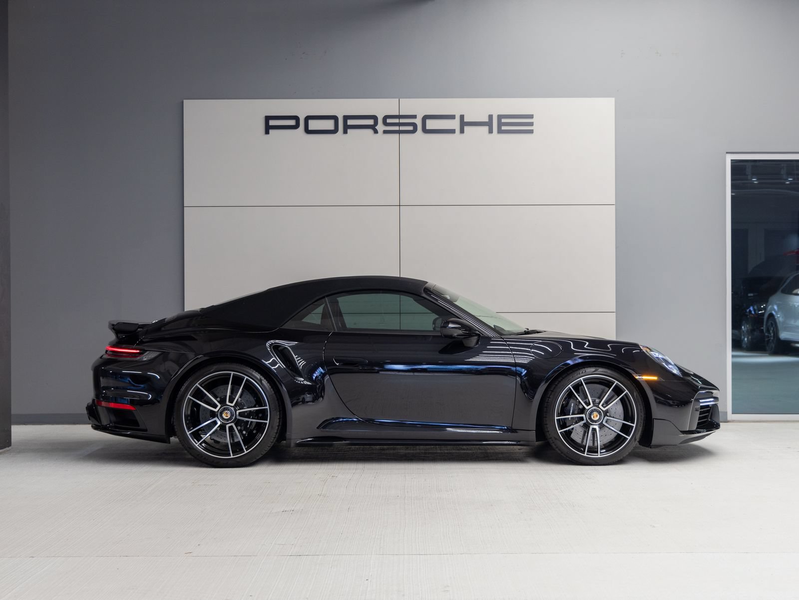 Certified 2025 Porsche 911 Turbo S AWD/4WD image 8