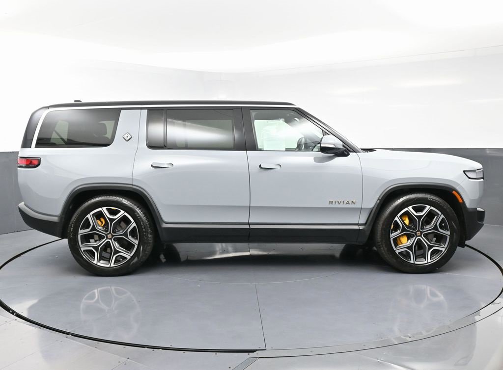Used 2022 Rivian R1S Launch Edition image 7