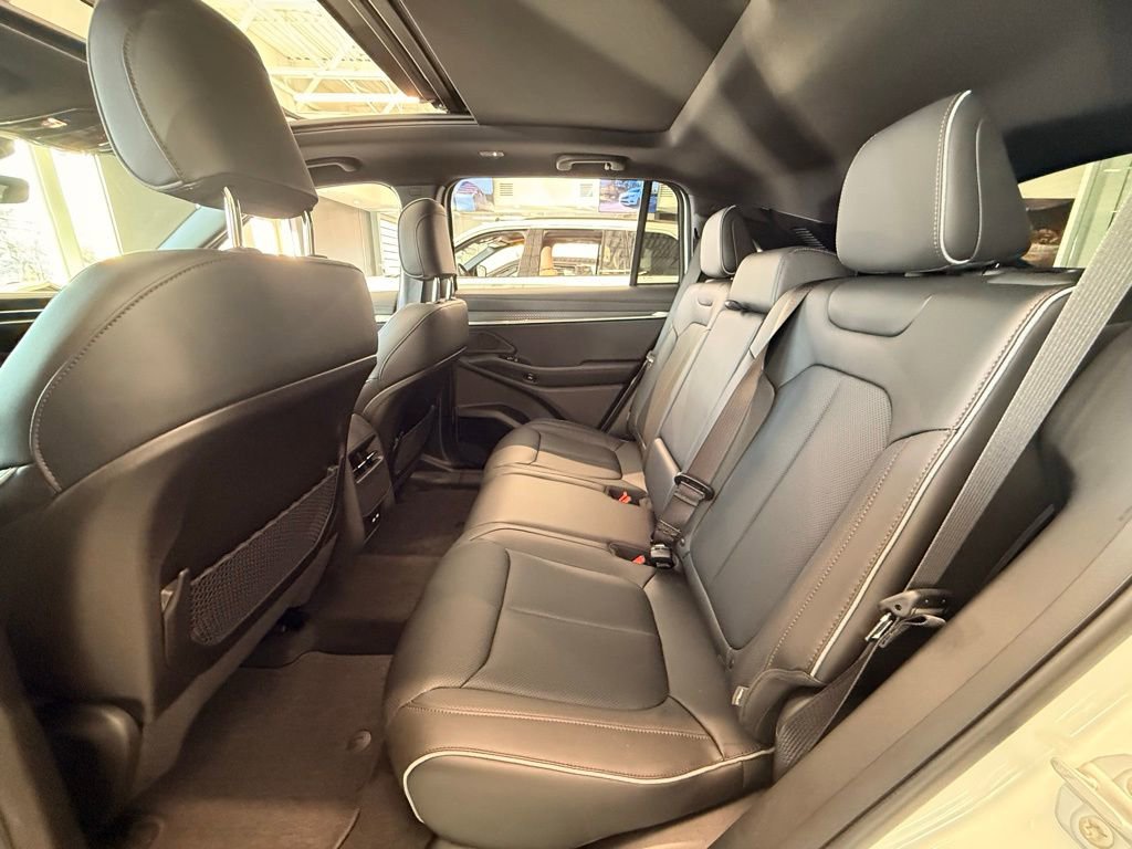 New 2025 Jeep Wagoneer S Limited image 11