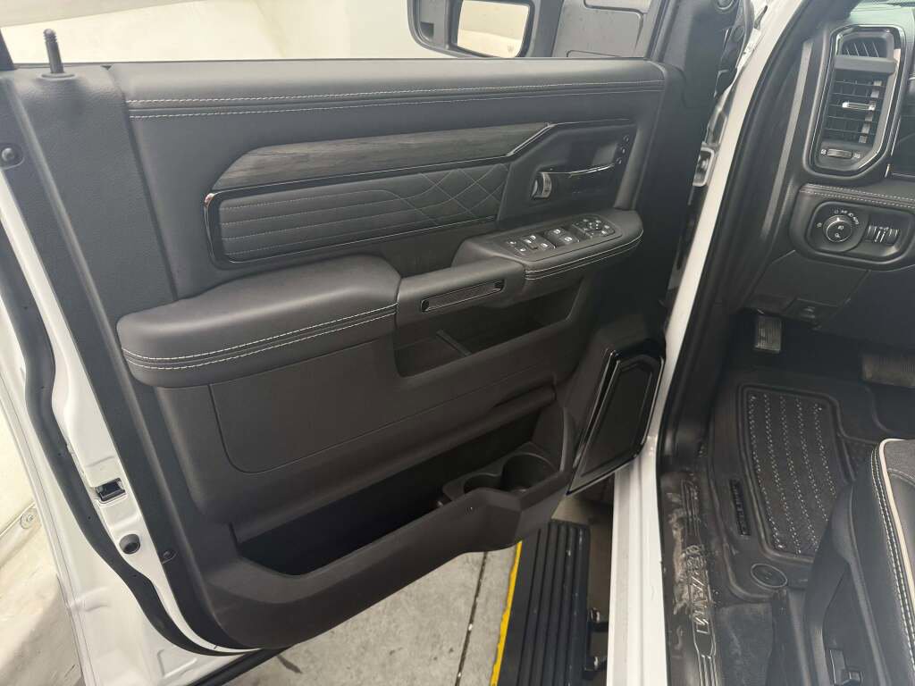 New 2026 RAM 2500 Limited image 18