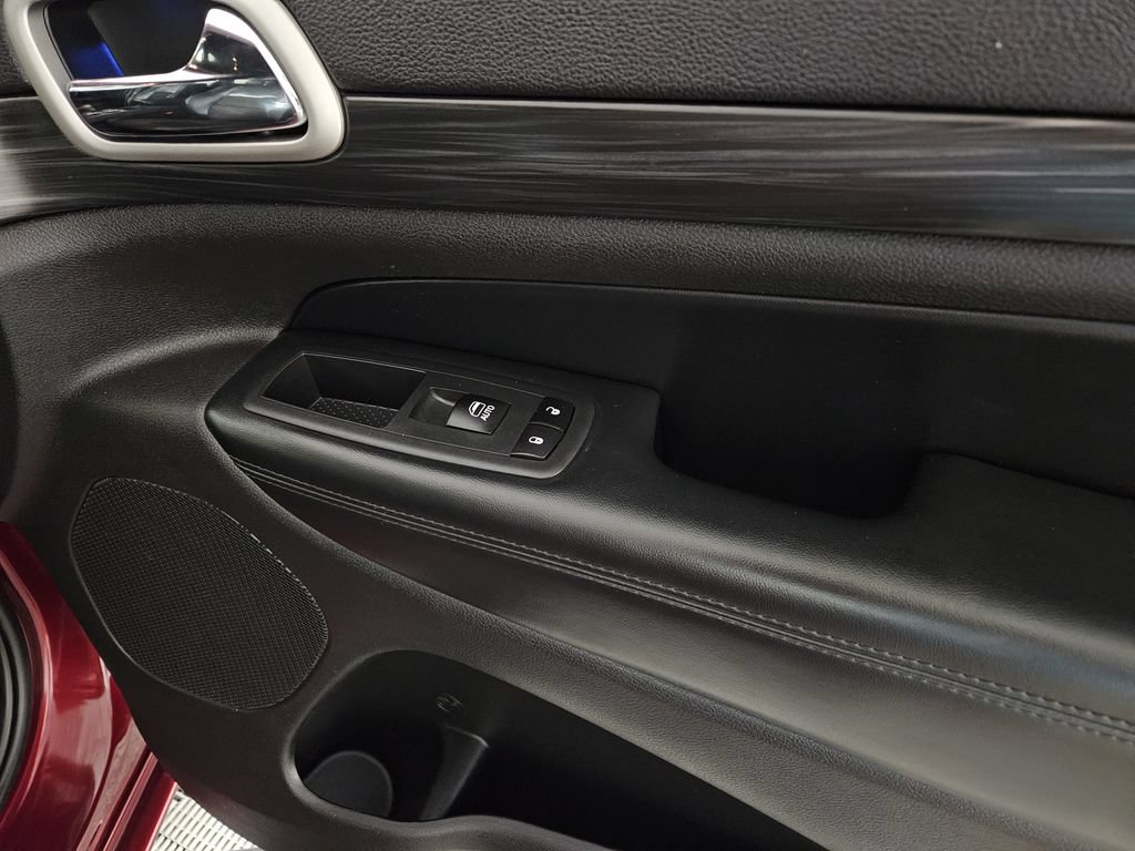 Used 2020 Jeep Grand Cherokee Altitude RWD image 26