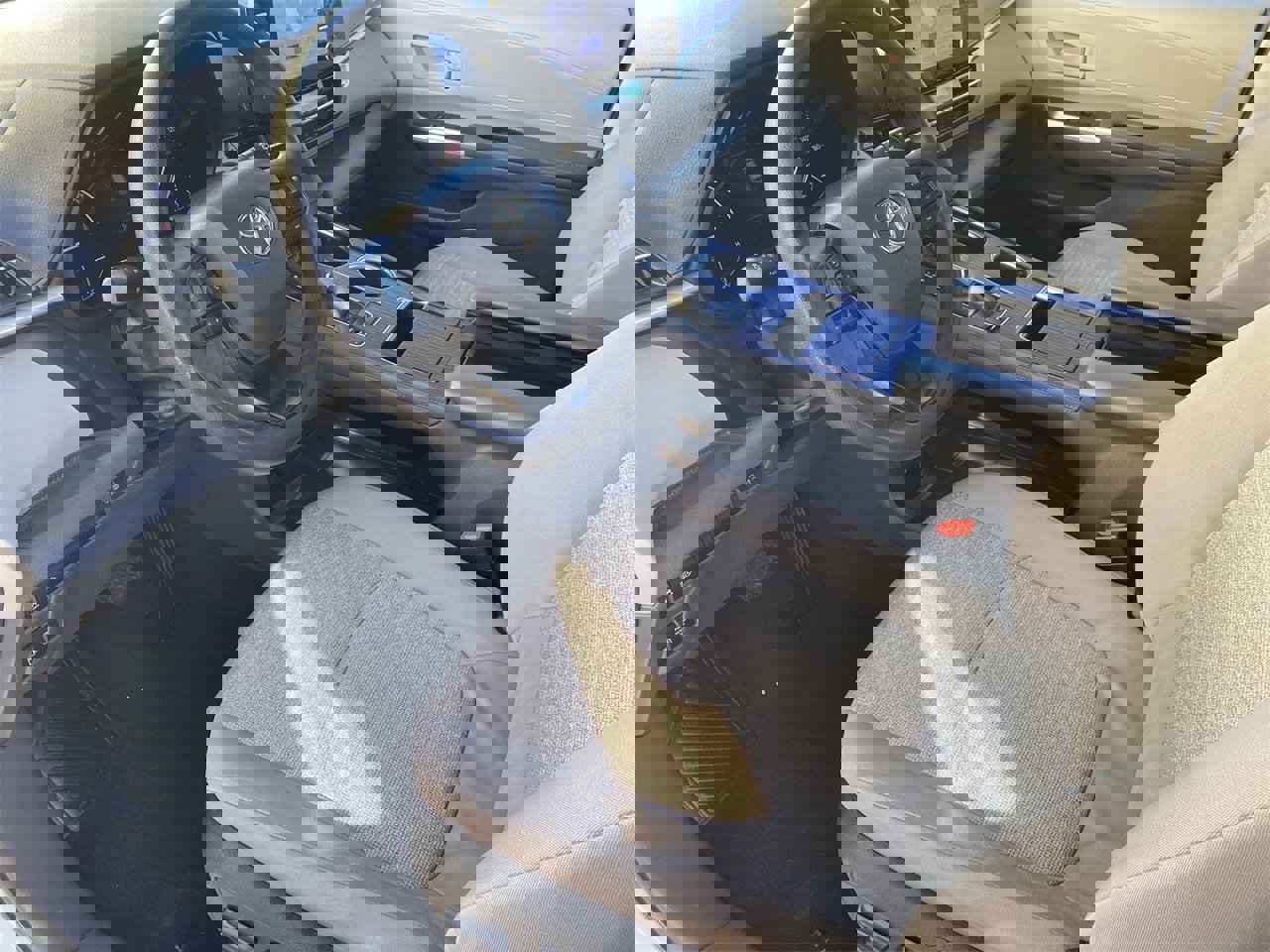 Used 2023 Toyota Sienna LE image 15