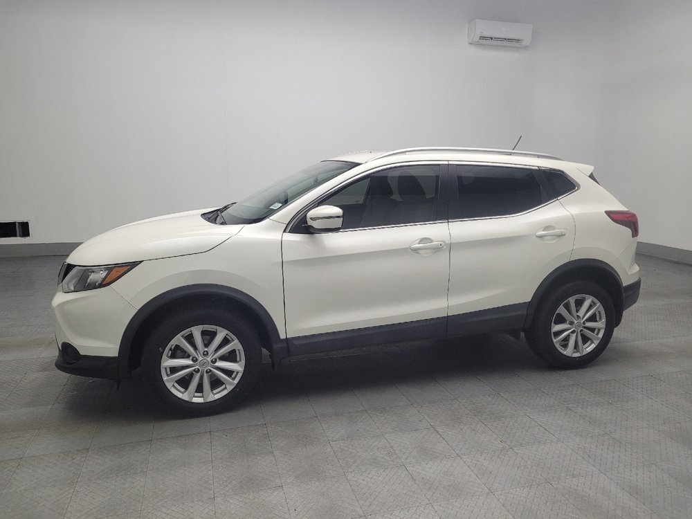 Used 2018 Nissan Rogue Sport SV image 2
