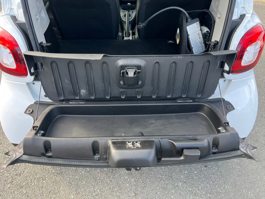Used 2019 smart fortwo electric drive image 39