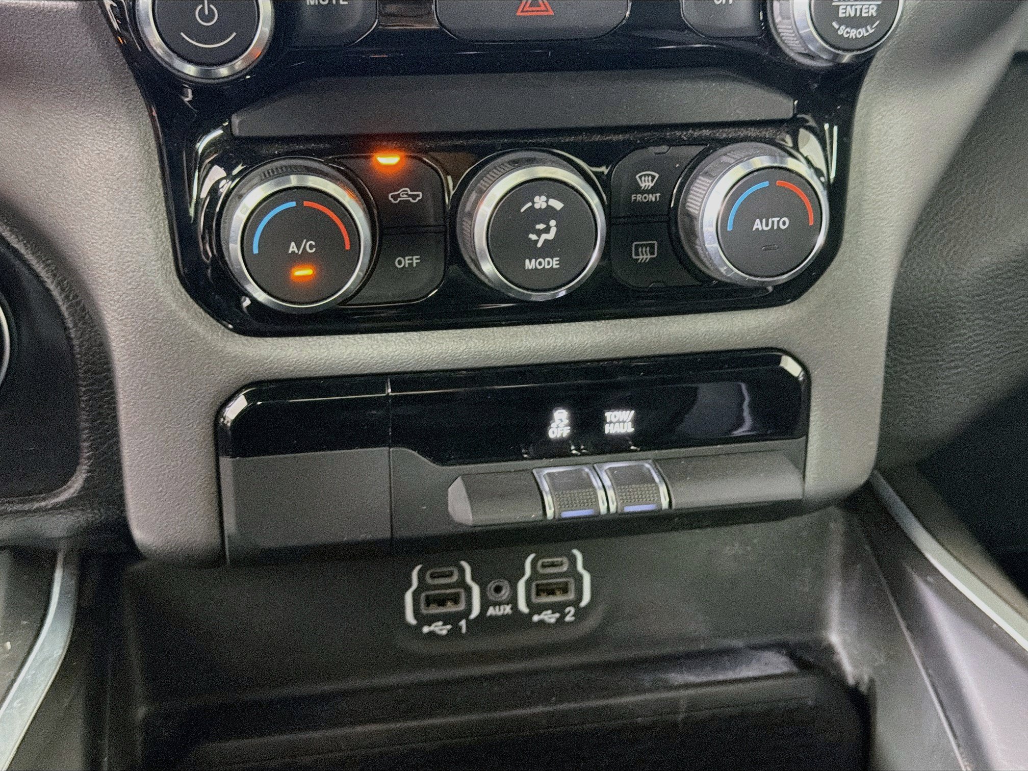 Used 2022 RAM 1500 Big Horn AWD/4WD image 23