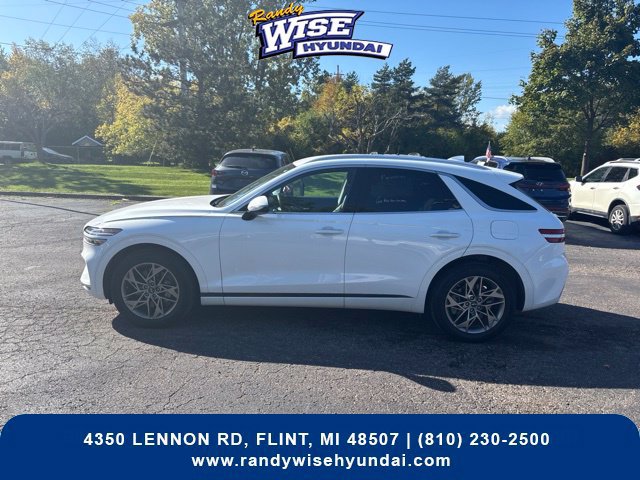 Used 2025 Genesis GV70 2.5T AWD/4WD image 4