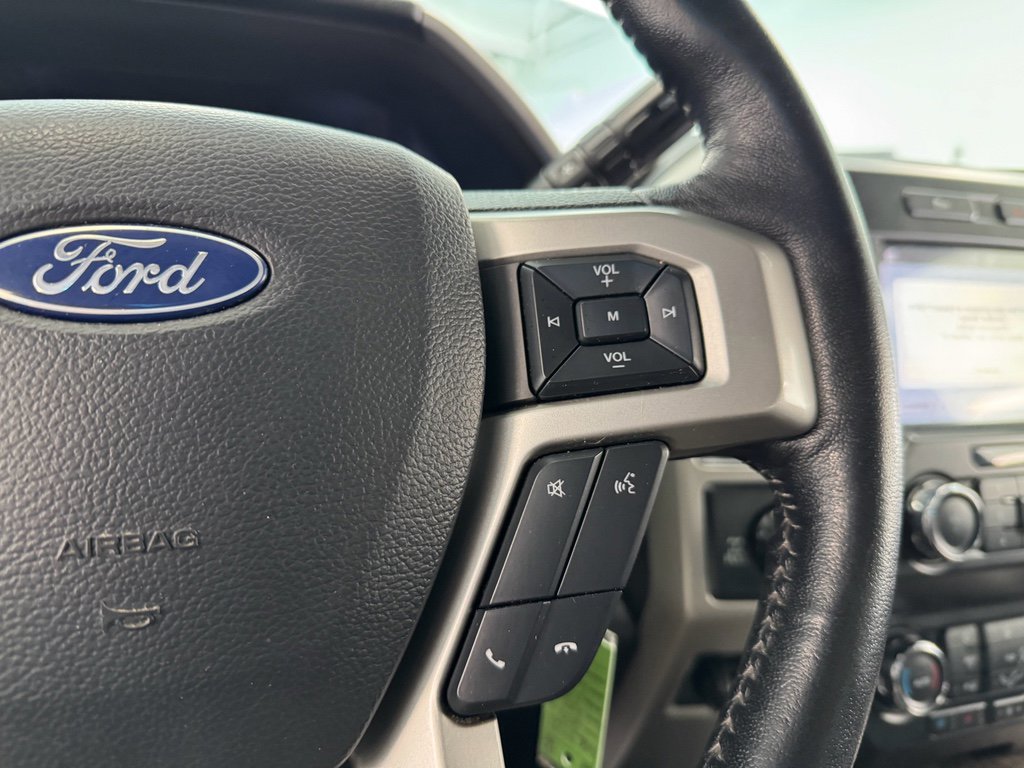 Used 2019 Ford F250 Lariat w/ Chrome Package image 26