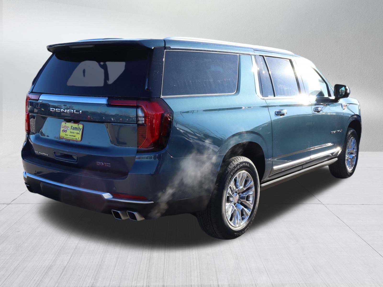 New 2026 GMC Yukon XL Denali w/ Sun & Power Step Package image 7