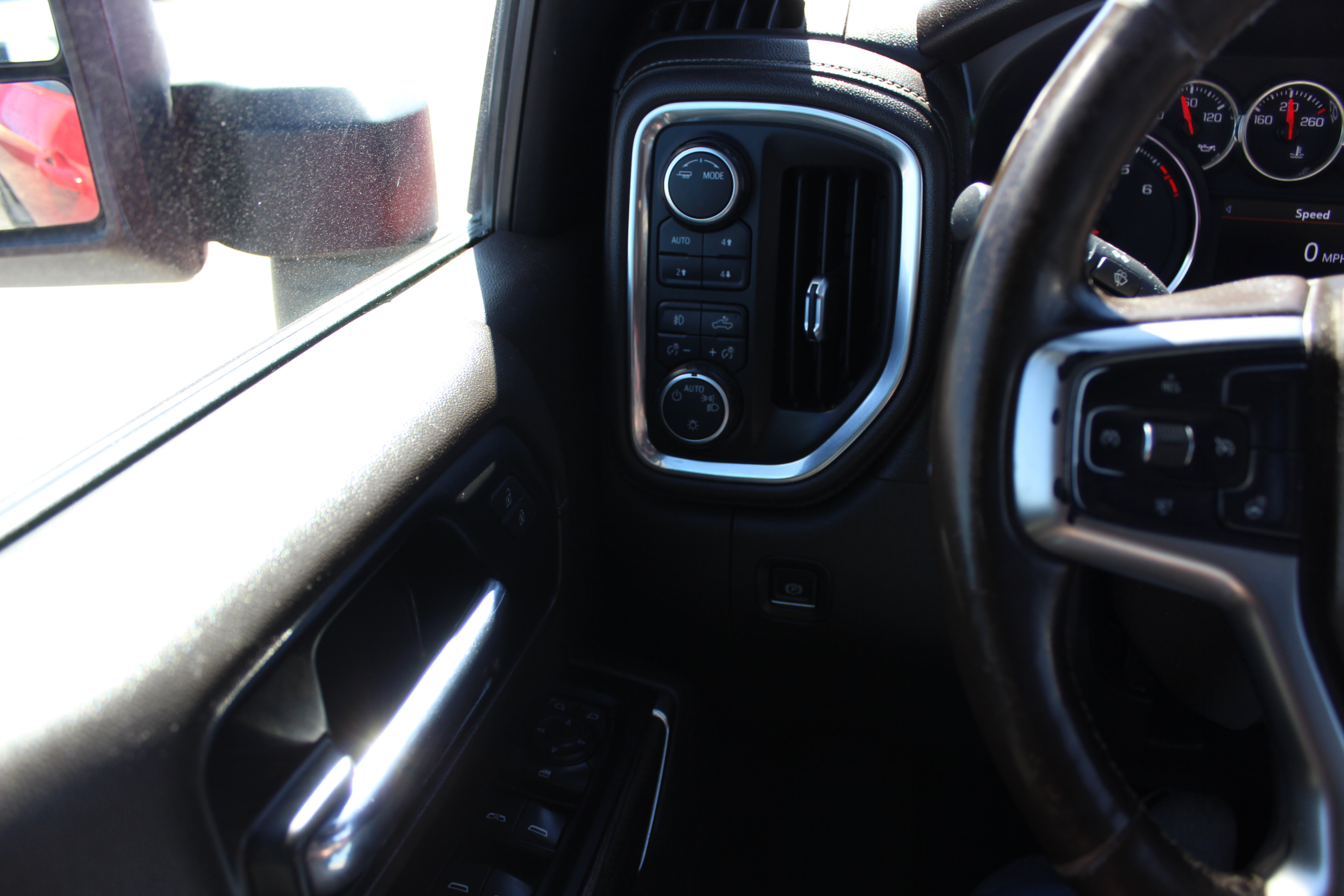 Used 2021 Chevrolet Silverado 3500 LT w/ Convenience Package image 9