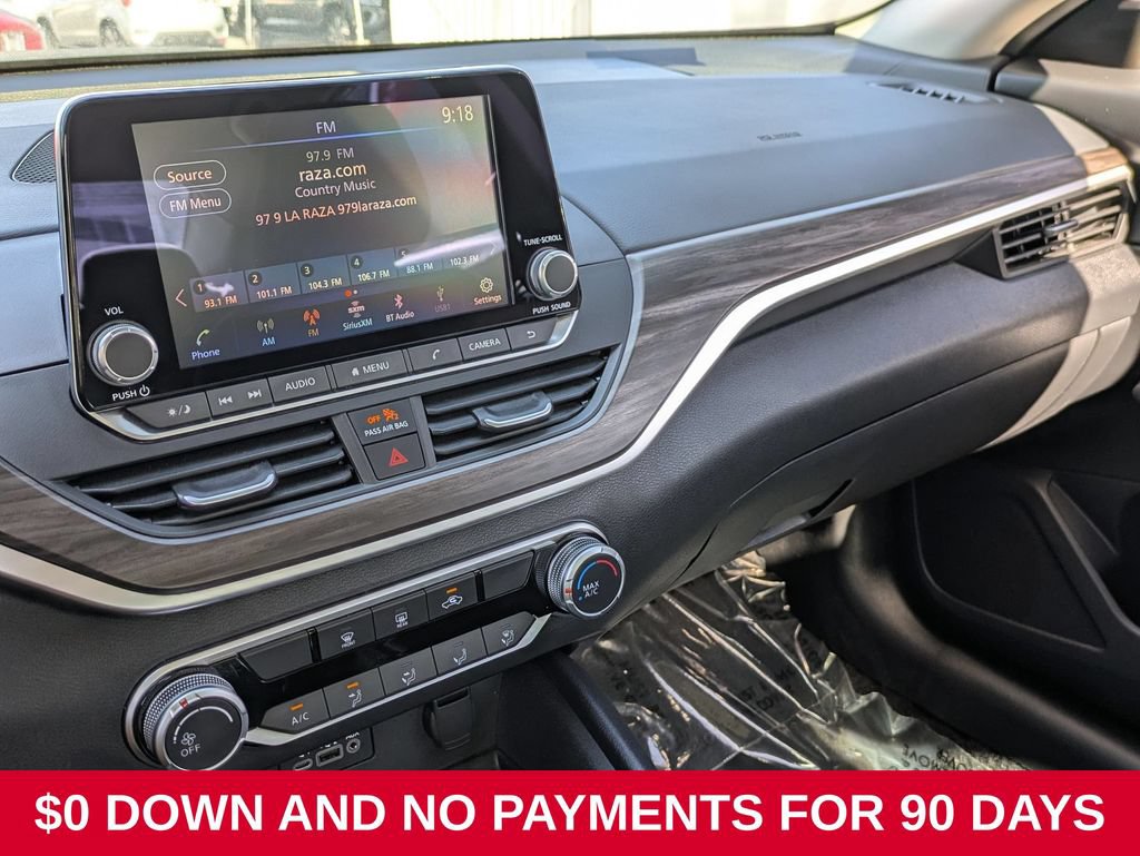 Used 2025 Nissan Altima 2.5 SV FWD image 15