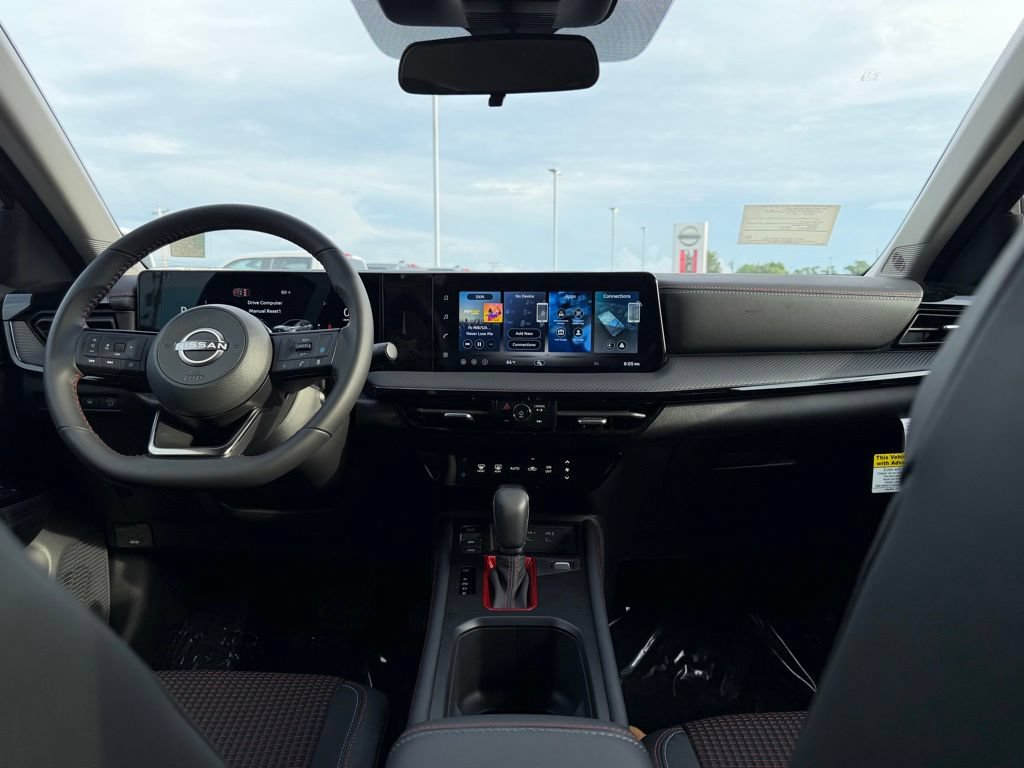 New 2026 Nissan Kicks SR FWD image 17