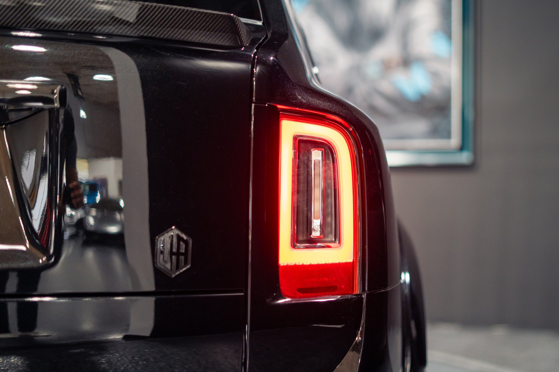Used 2022 Rolls-Royce Cullinan Black Badge w/ Dark Exterior Package AWD/4WD image 44
