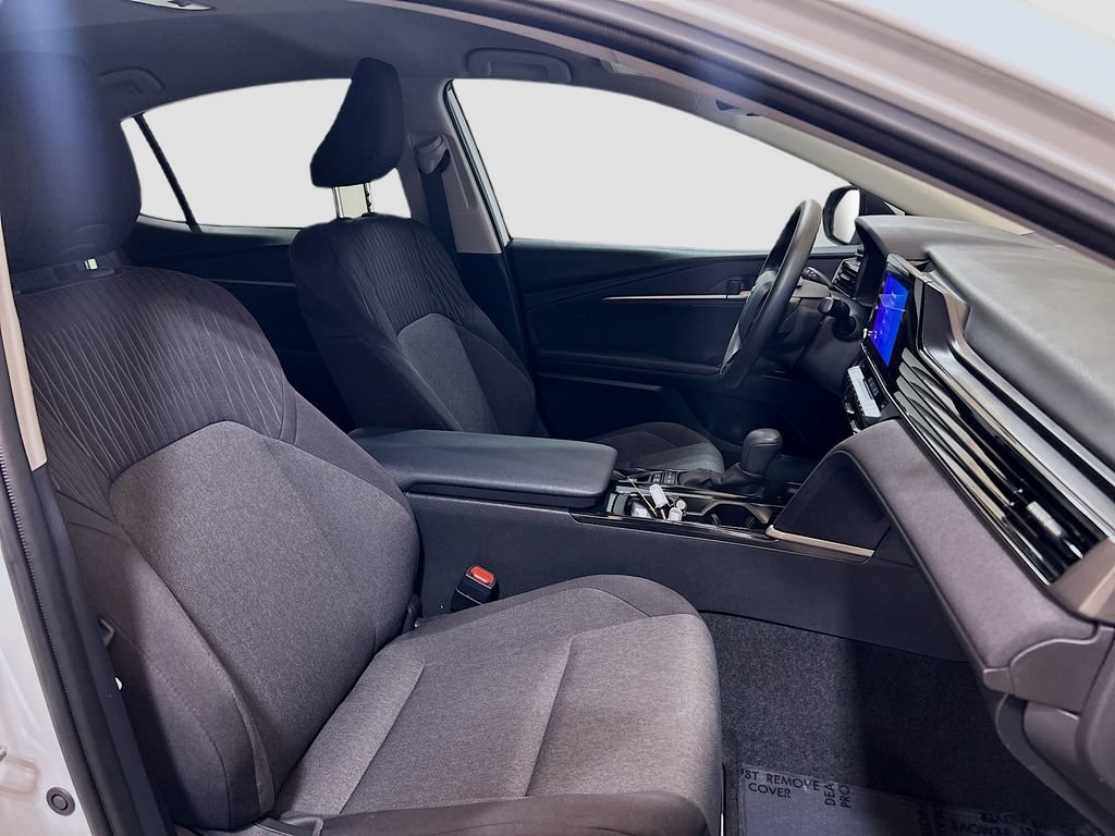 Used 2025 Toyota Camry LE w/ Convenience Package FWD image 24
