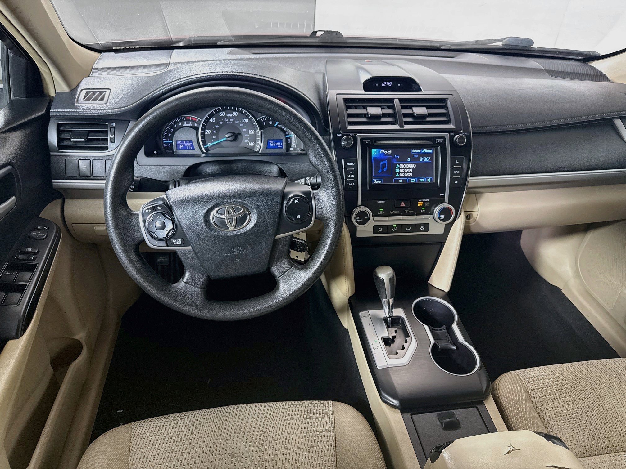 Used 2013 Toyota Camry LE FWD image 20