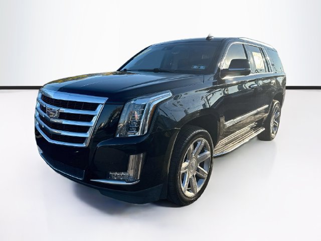 Used 2017 Cadillac Escalade Luxury AWD/4WD image 3