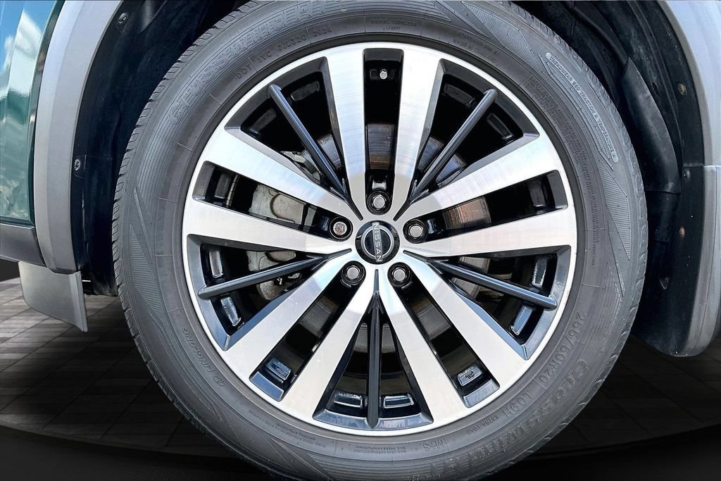 Used 2023 Nissan Pathfinder Platinum AWD/4WD image 9