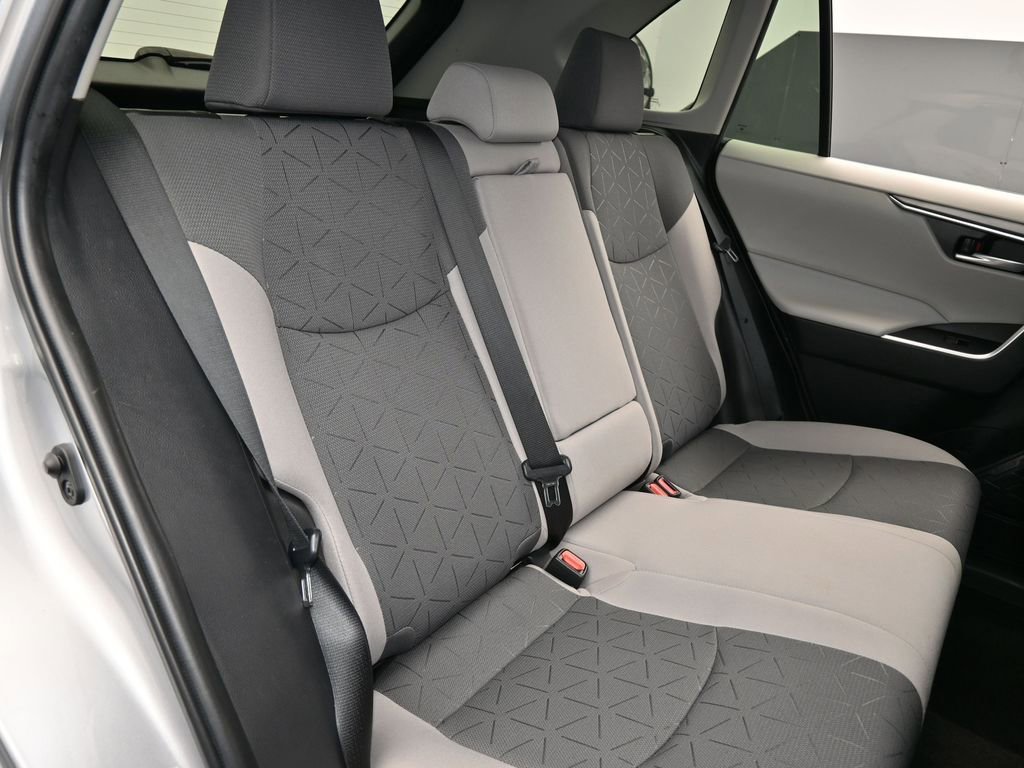 Used 2023 Toyota RAV4 XLE image 40
