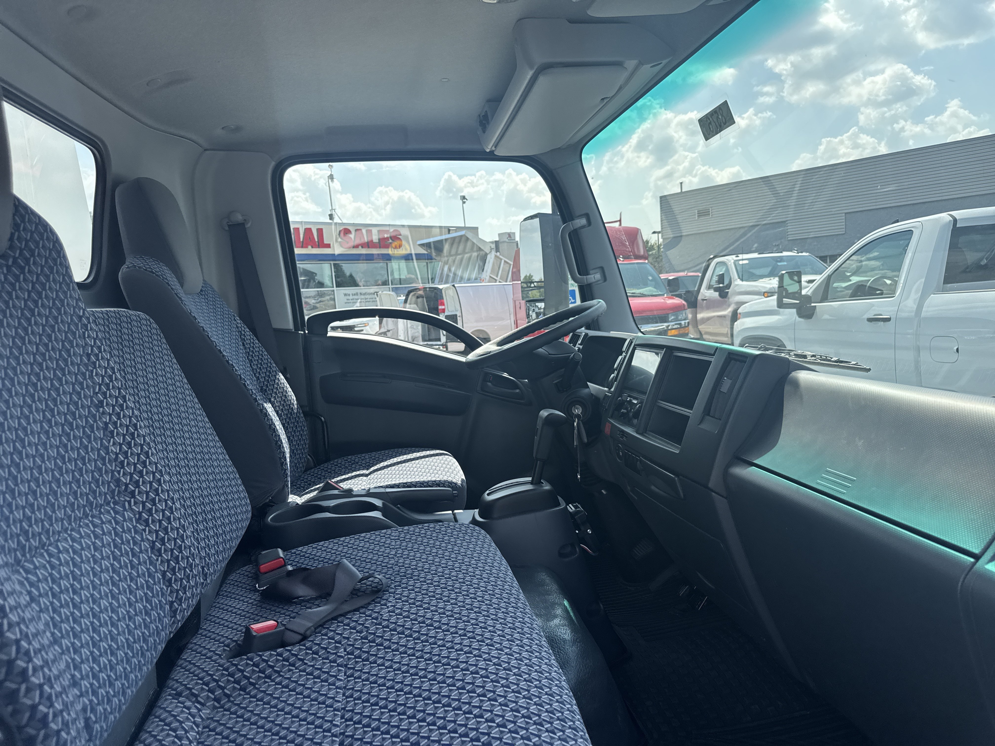 Used 2024 Chevrolet Low Cab Forward RWD image 20