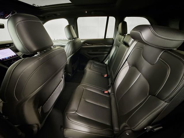 New 2025 Jeep Grand Cherokee Limited image 25