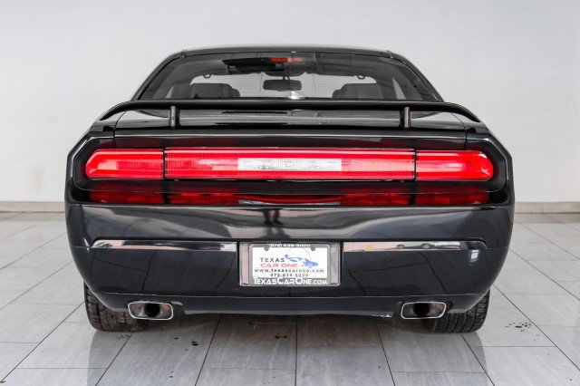 Used 2009 Dodge Challenger SRT8 w/ SRT Option Group II RWD image 7