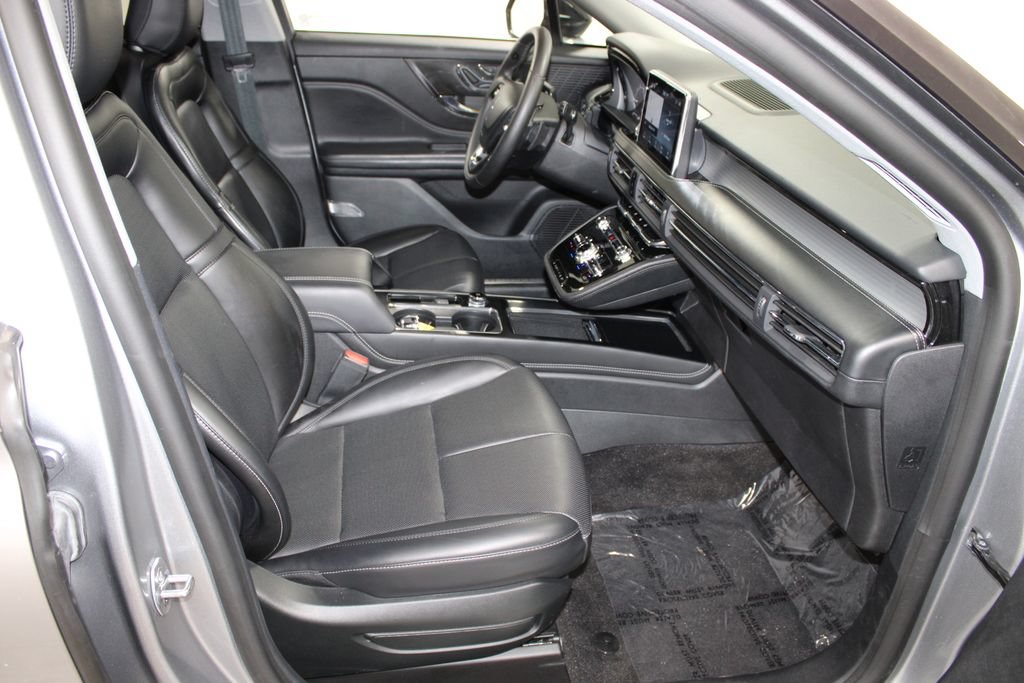 Used 2022 Lincoln Corsair AWD w/ Equipment Group 101A image 29
