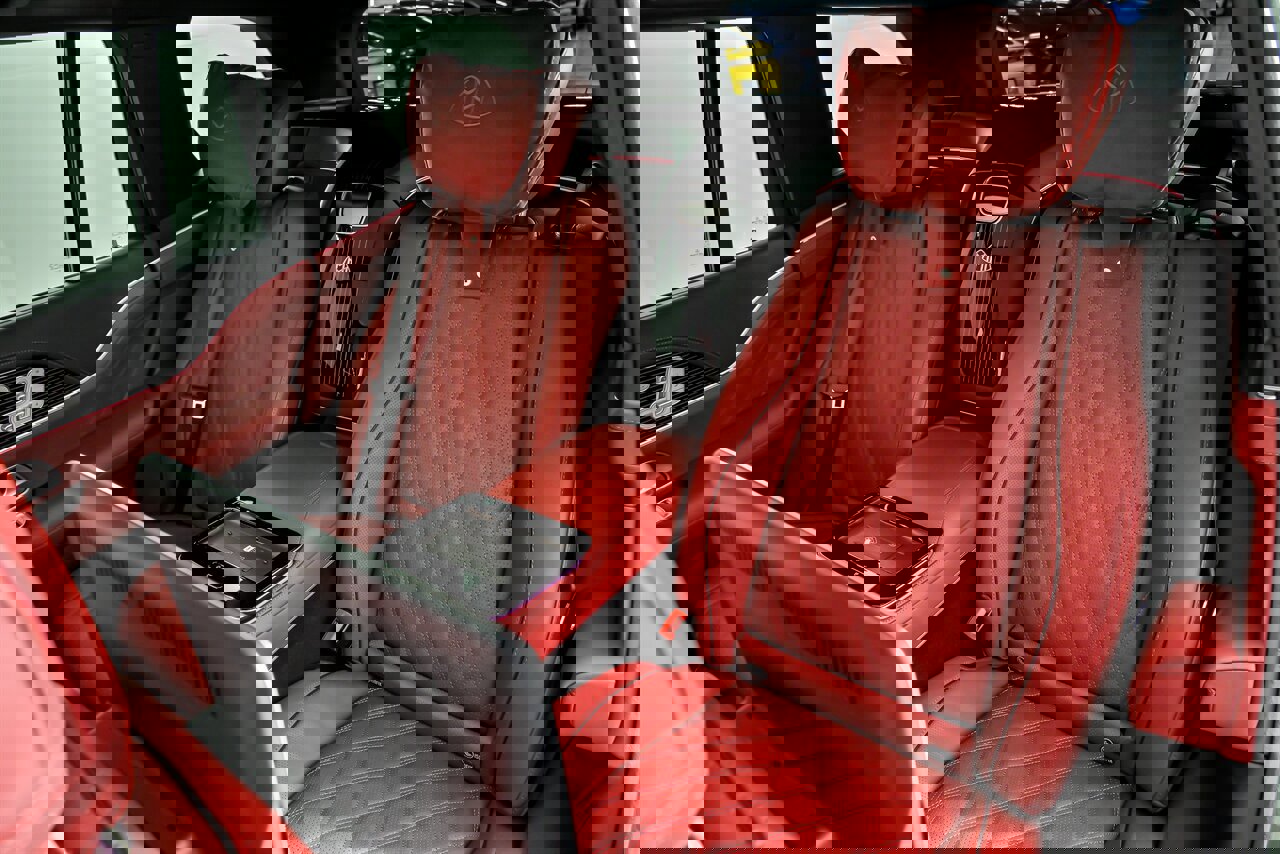 Used 2025 Mercedes-Benz Maybach GLS 600 4MATIC image 26