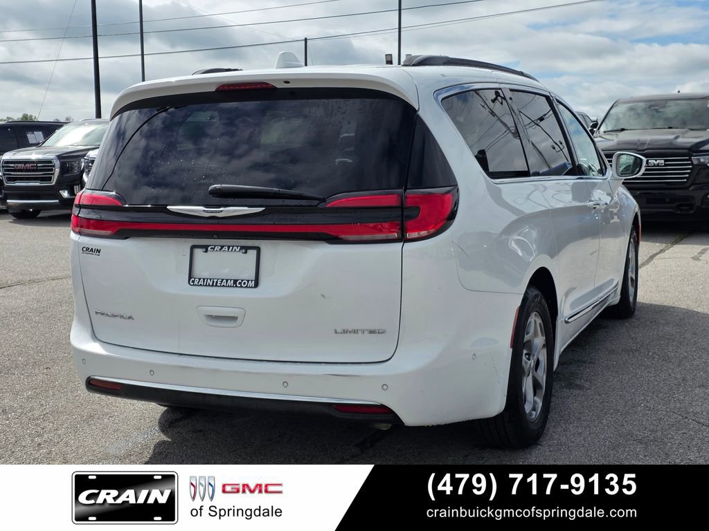 Used 2022 Chrysler Pacifica Limited FWD image 8