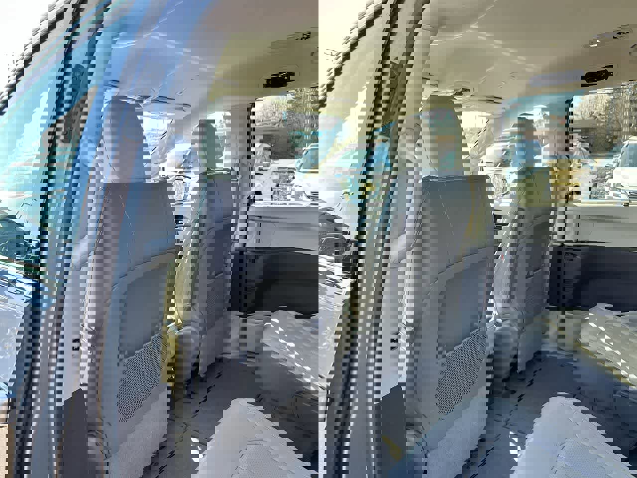 Used 2018 Chrysler Pacifica Touring-L image 23