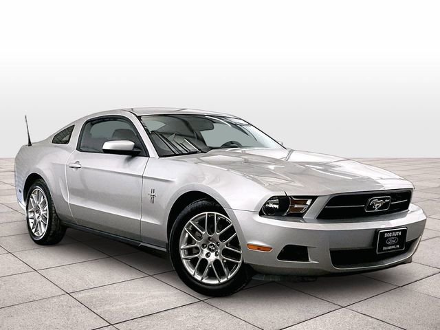 Used 2012 Ford Mustang Premium RWD image 2