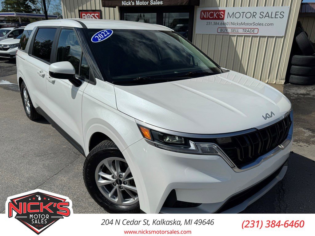 Used 2022 Kia Carnival LX image 1