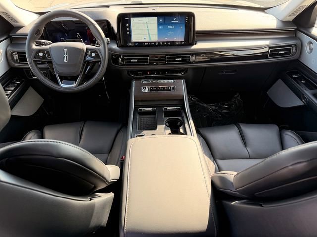 New 2025 Lincoln Aviator Reserve w/ Equipment Group 201A image 18