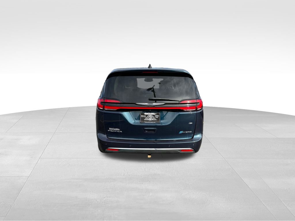 Used 2023 Chrysler Pacifica Touring-L image 7