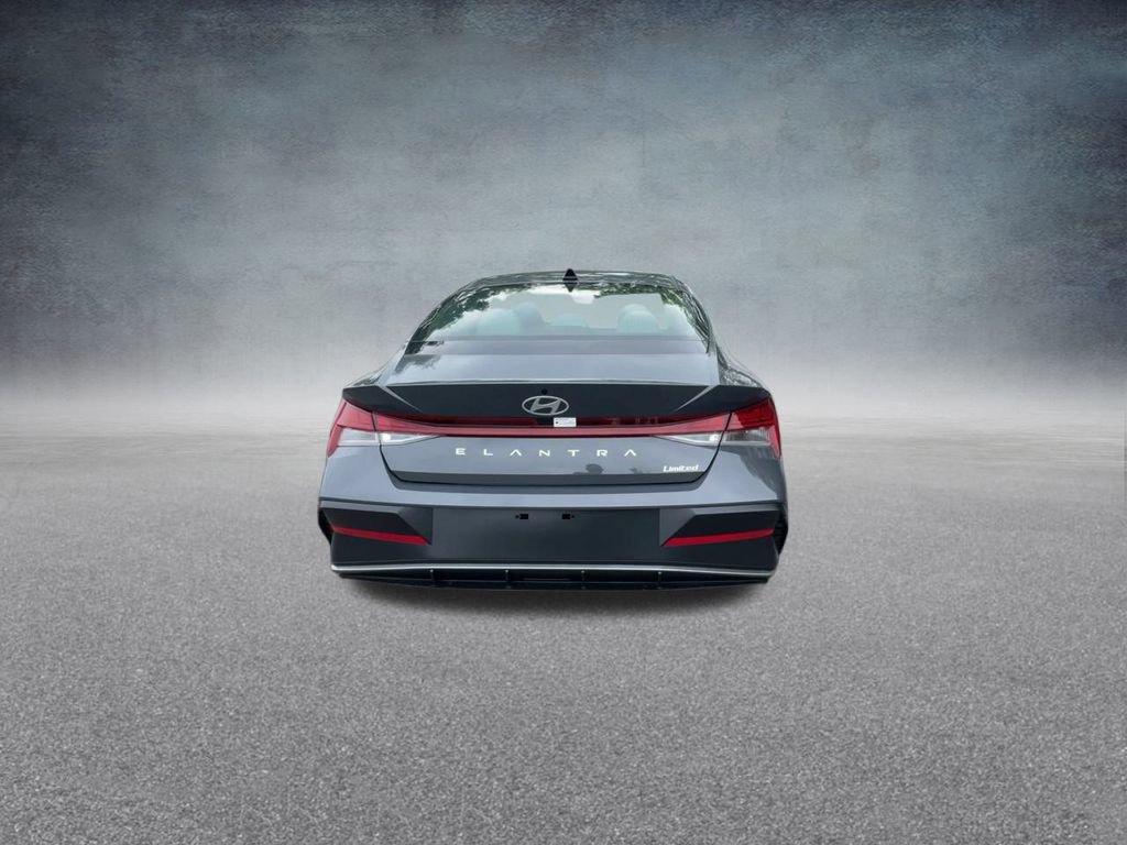 New 2025 Hyundai Elantra Limited image 19