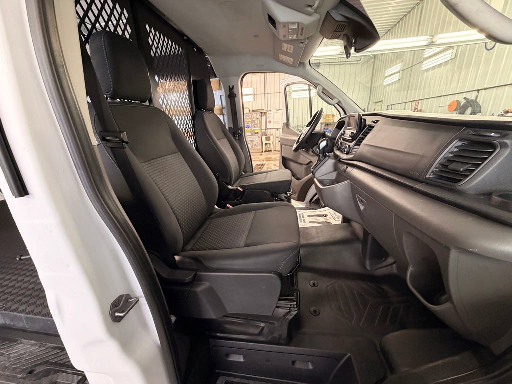 Used 2024 Ford Transit 250 Low Roof w/ Exterior Upgrade Package image 25
