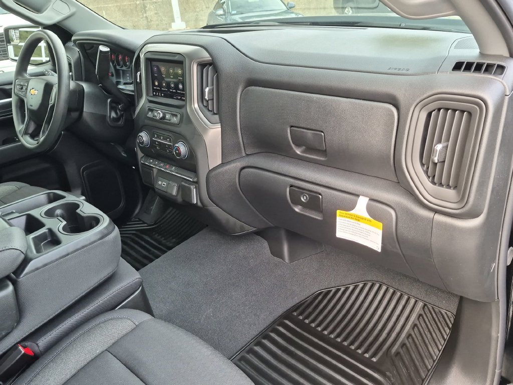 New 2026 Chevrolet Silverado 1500 Custom w/ Turbomax Blackout Package AWD/4WD image 20